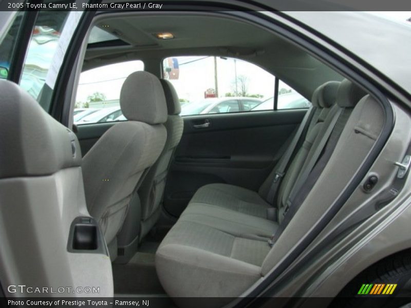 Phantom Gray Pearl / Gray 2005 Toyota Camry LE