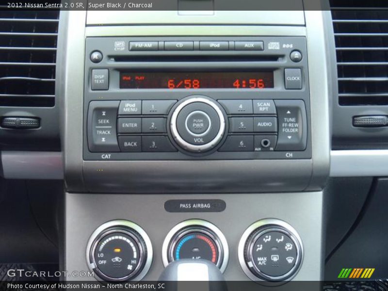 Super Black / Charcoal 2012 Nissan Sentra 2.0 SR