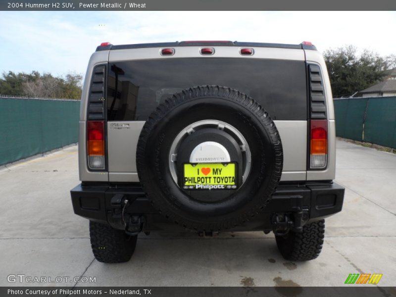 Pewter Metallic / Wheat 2004 Hummer H2 SUV