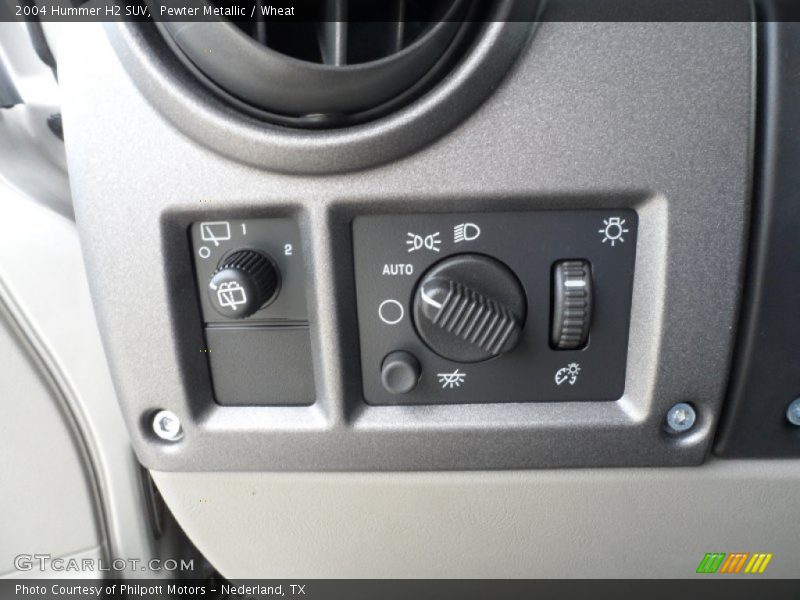 Pewter Metallic / Wheat 2004 Hummer H2 SUV