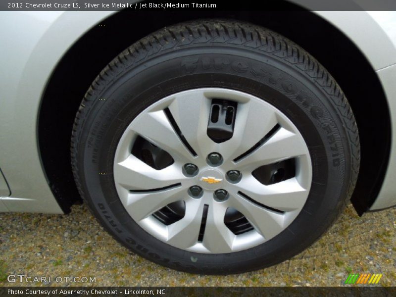 Silver Ice Metallic / Jet Black/Medium Titanium 2012 Chevrolet Cruze LS
