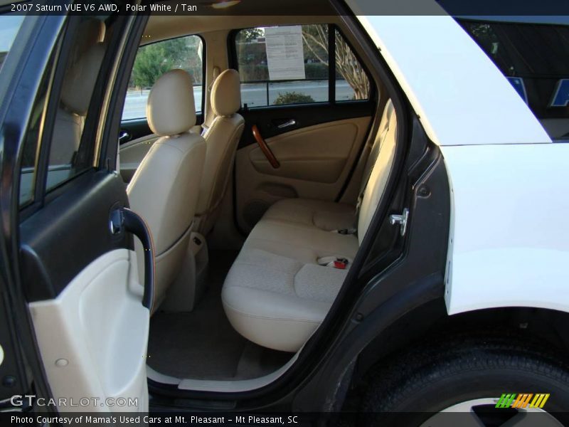 Polar White / Tan 2007 Saturn VUE V6 AWD