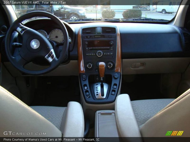 Polar White / Tan 2007 Saturn VUE V6 AWD