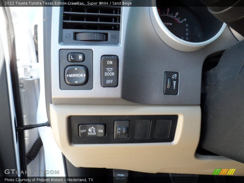 Super White / Sand Beige 2012 Toyota Tundra Texas Edition CrewMax