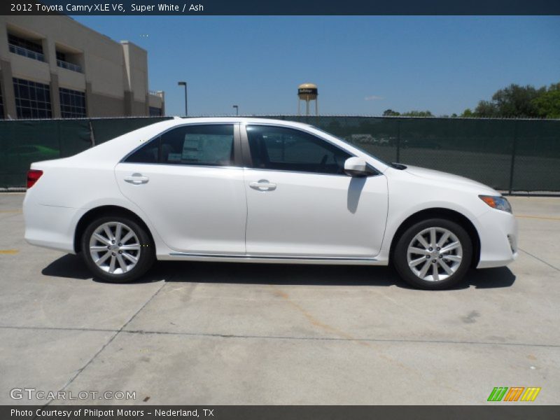 Super White / Ash 2012 Toyota Camry XLE V6