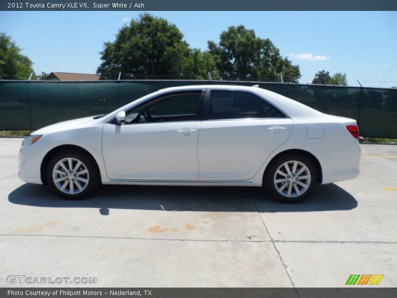 Super White / Ash 2012 Toyota Camry XLE V6