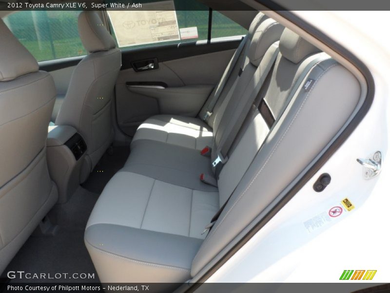 Super White / Ash 2012 Toyota Camry XLE V6