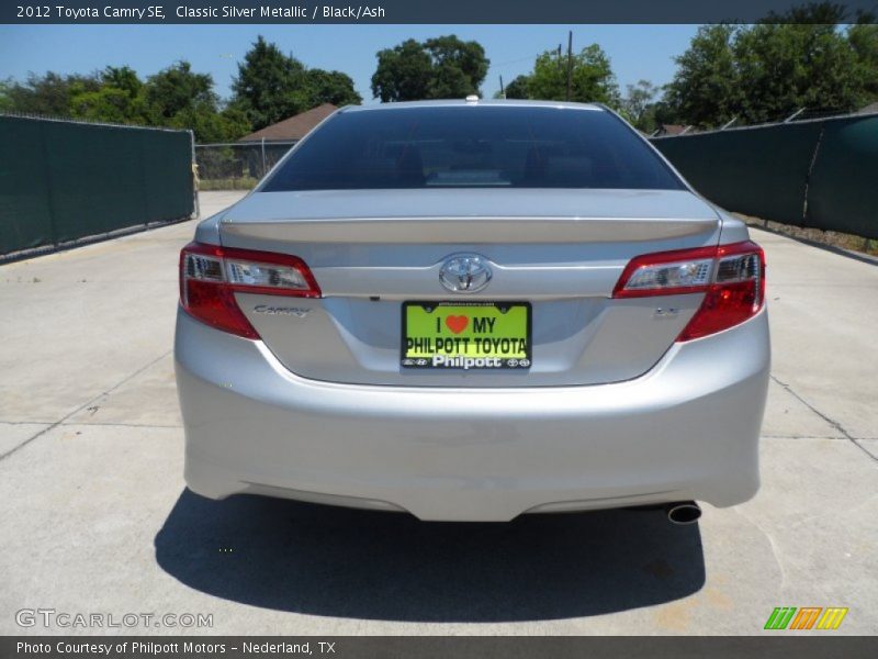 Classic Silver Metallic / Black/Ash 2012 Toyota Camry SE