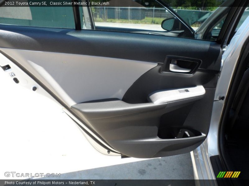Classic Silver Metallic / Black/Ash 2012 Toyota Camry SE