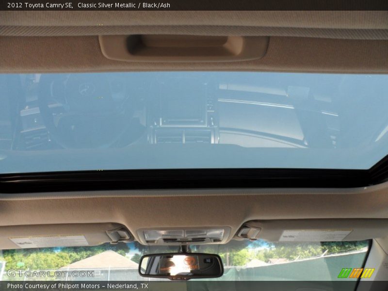 Classic Silver Metallic / Black/Ash 2012 Toyota Camry SE