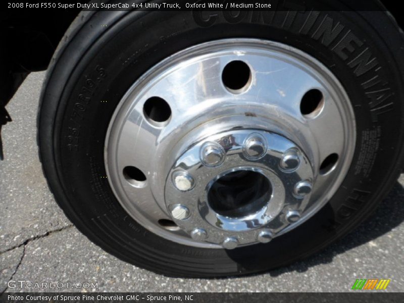 Oxford White / Medium Stone 2008 Ford F550 Super Duty XL SuperCab 4x4 Utility Truck