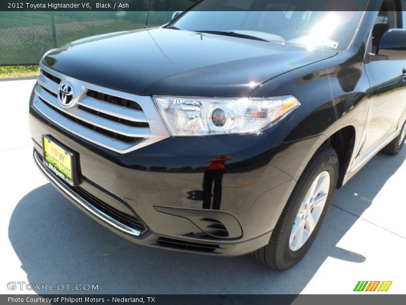 Black / Ash 2012 Toyota Highlander V6