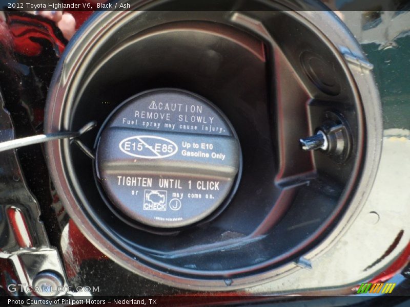 Black / Ash 2012 Toyota Highlander V6