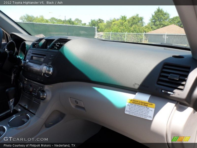 Black / Ash 2012 Toyota Highlander V6