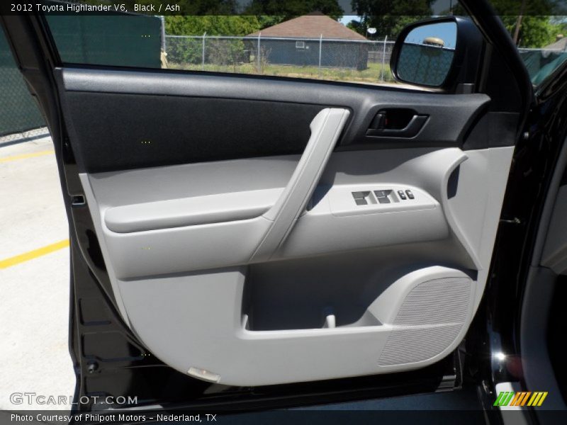 Black / Ash 2012 Toyota Highlander V6