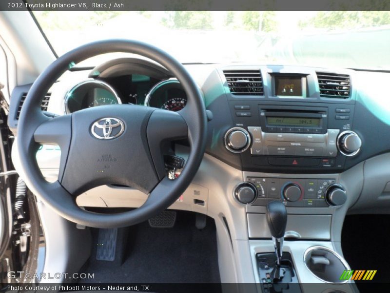 Black / Ash 2012 Toyota Highlander V6