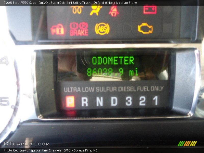 Oxford White / Medium Stone 2008 Ford F550 Super Duty XL SuperCab 4x4 Utility Truck