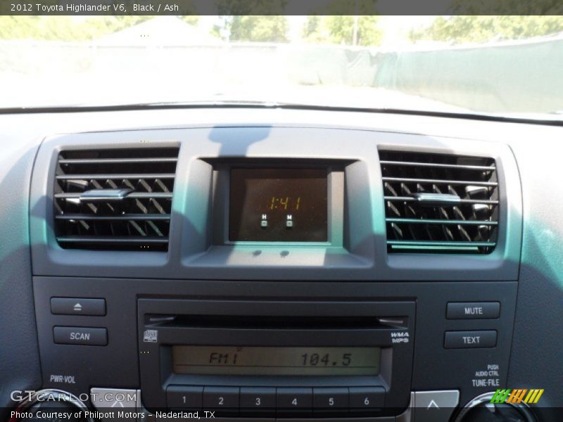 Black / Ash 2012 Toyota Highlander V6