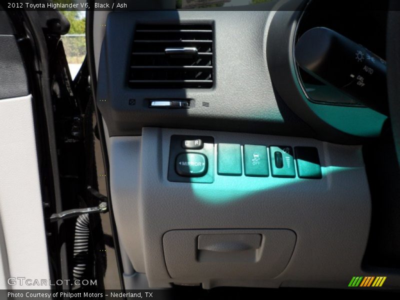 Black / Ash 2012 Toyota Highlander V6