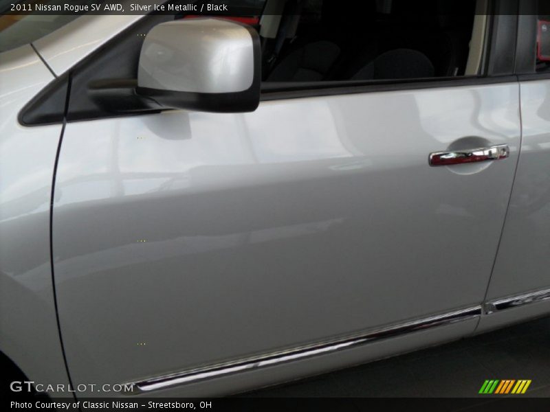 Silver Ice Metallic / Black 2011 Nissan Rogue SV AWD