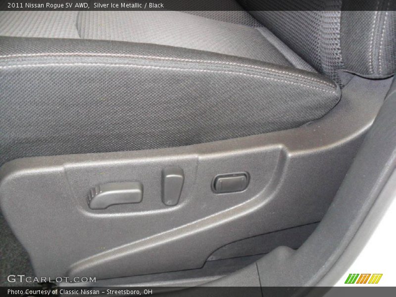 Silver Ice Metallic / Black 2011 Nissan Rogue SV AWD