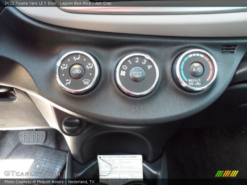 Lagoon Blue Mica / Ash Gray 2012 Toyota Yaris LE 5 Door