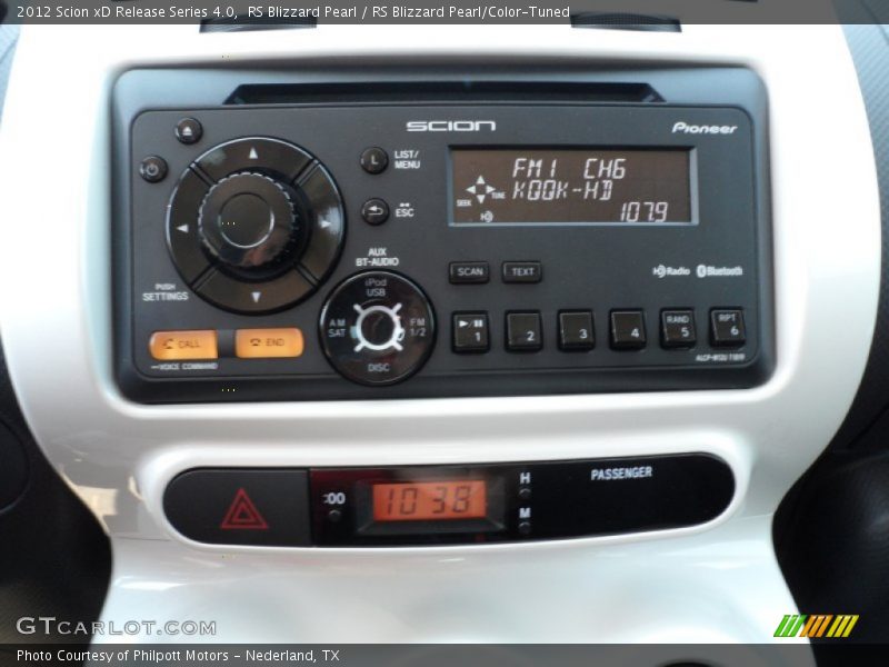 Controls of 2012 xD Release Series 4.0
