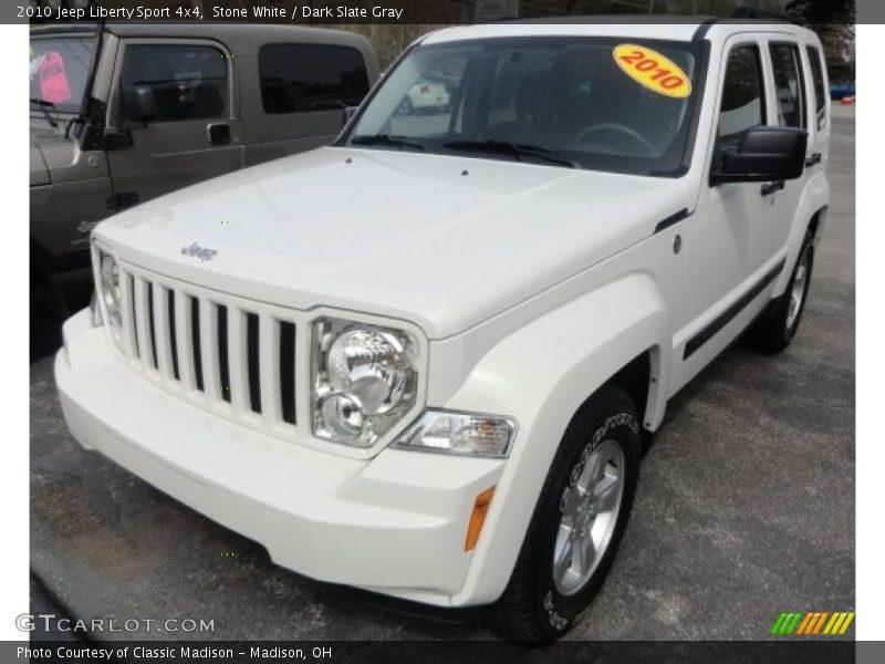 Stone White / Dark Slate Gray 2010 Jeep Liberty Sport 4x4