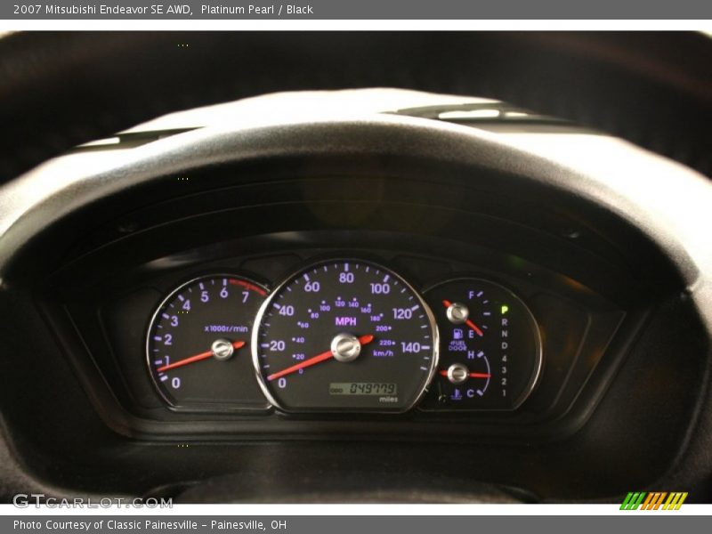 Platinum Pearl / Black 2007 Mitsubishi Endeavor SE AWD