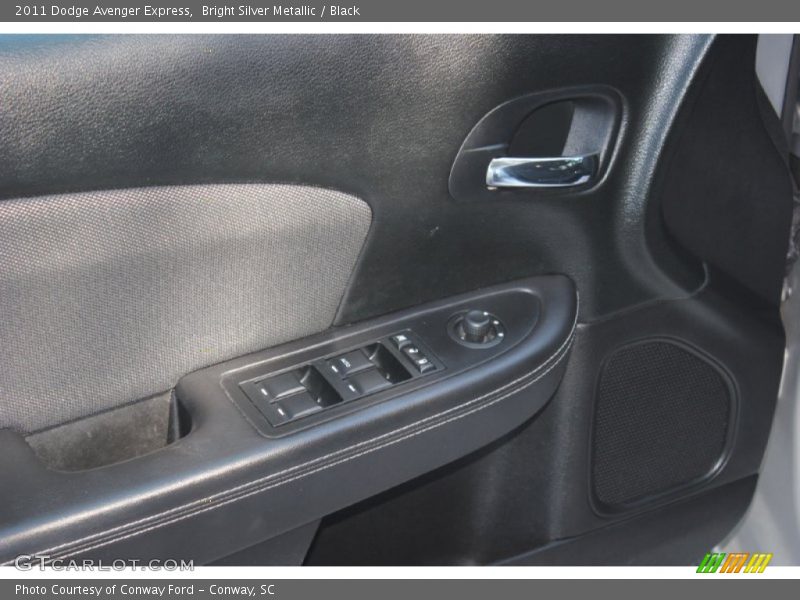 Bright Silver Metallic / Black 2011 Dodge Avenger Express