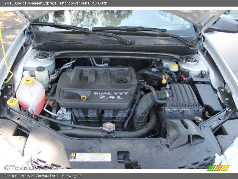 Bright Silver Metallic / Black 2011 Dodge Avenger Express