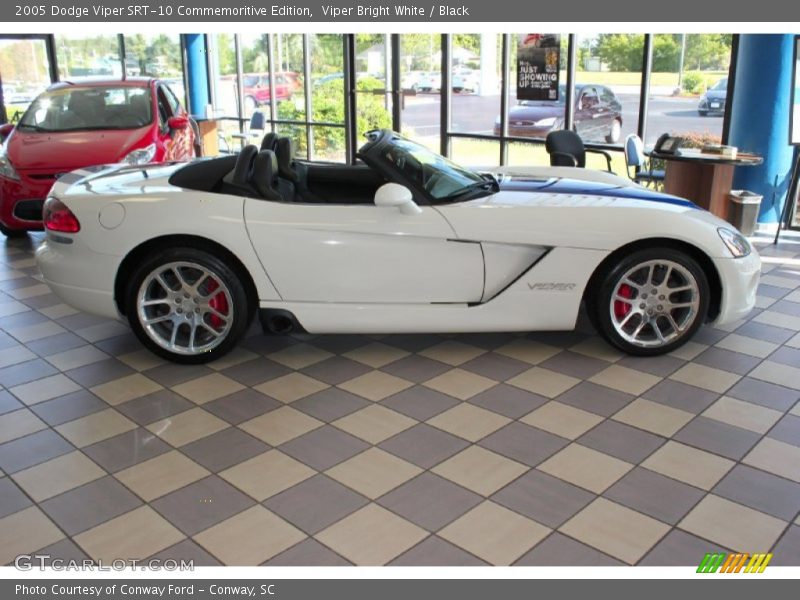 Viper Bright White / Black 2005 Dodge Viper SRT-10 Commemoritive Edition