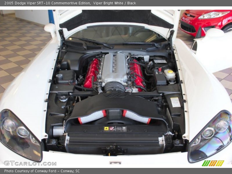 Viper Bright White / Black 2005 Dodge Viper SRT-10 Commemoritive Edition