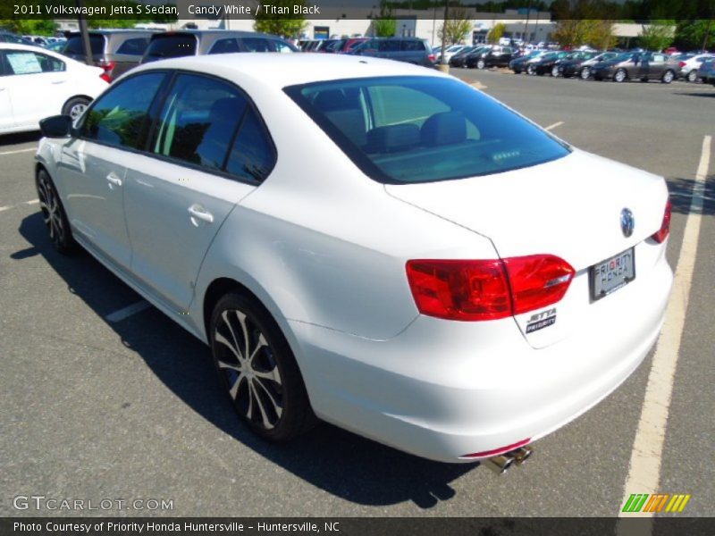 Candy White / Titan Black 2011 Volkswagen Jetta S Sedan