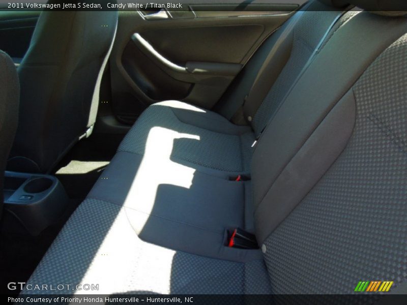 Candy White / Titan Black 2011 Volkswagen Jetta S Sedan