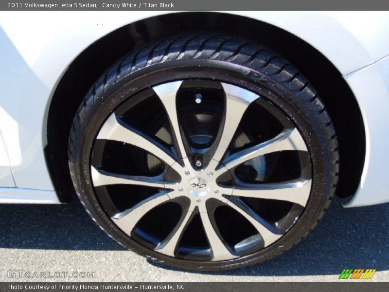 Candy White / Titan Black 2011 Volkswagen Jetta S Sedan