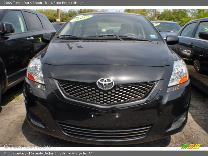 Black Sand Pearl / Bisque 2009 Toyota Yaris Sedan