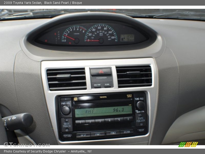 Black Sand Pearl / Bisque 2009 Toyota Yaris Sedan
