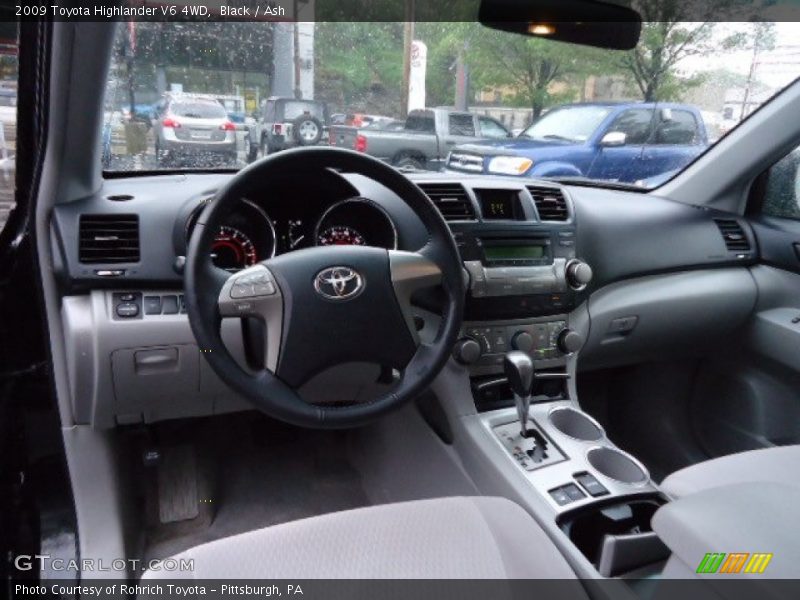 Black / Ash 2009 Toyota Highlander V6 4WD