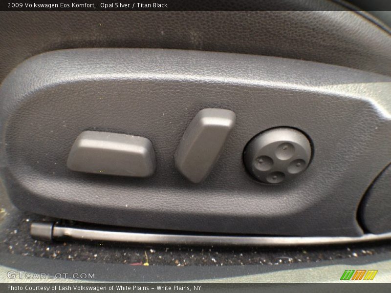 Opal Silver / Titan Black 2009 Volkswagen Eos Komfort