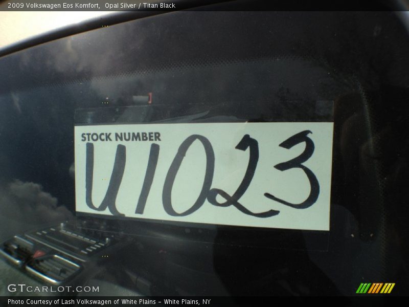 Opal Silver / Titan Black 2009 Volkswagen Eos Komfort