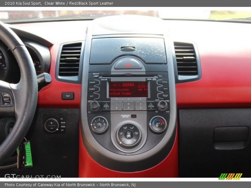 Clear White / Red/Black Sport Leather 2010 Kia Soul Sport