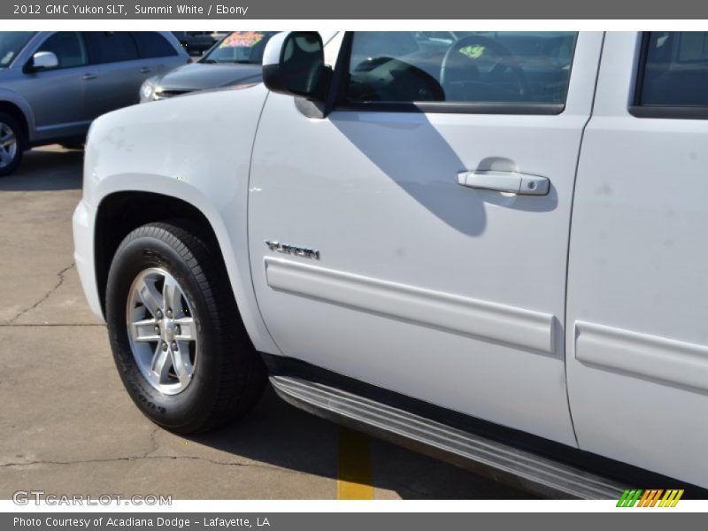 Summit White / Ebony 2012 GMC Yukon SLT
