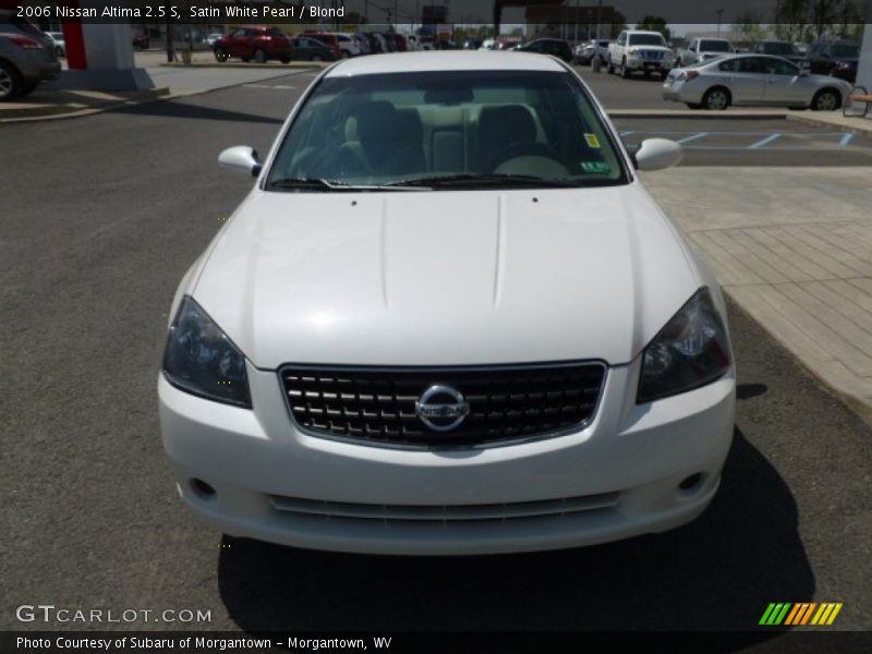 Satin White Pearl / Blond 2006 Nissan Altima 2.5 S