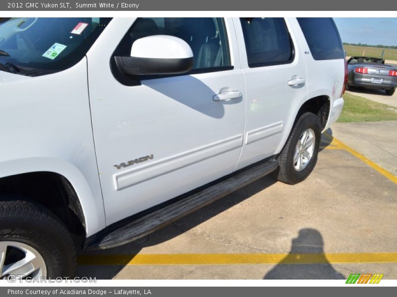 Summit White / Ebony 2012 GMC Yukon SLT