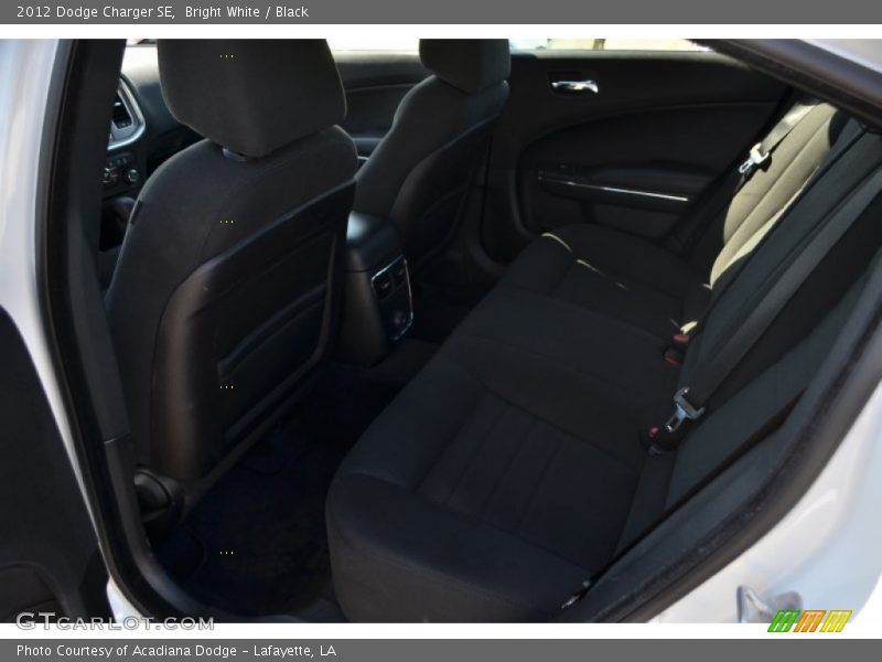 Bright White / Black 2012 Dodge Charger SE