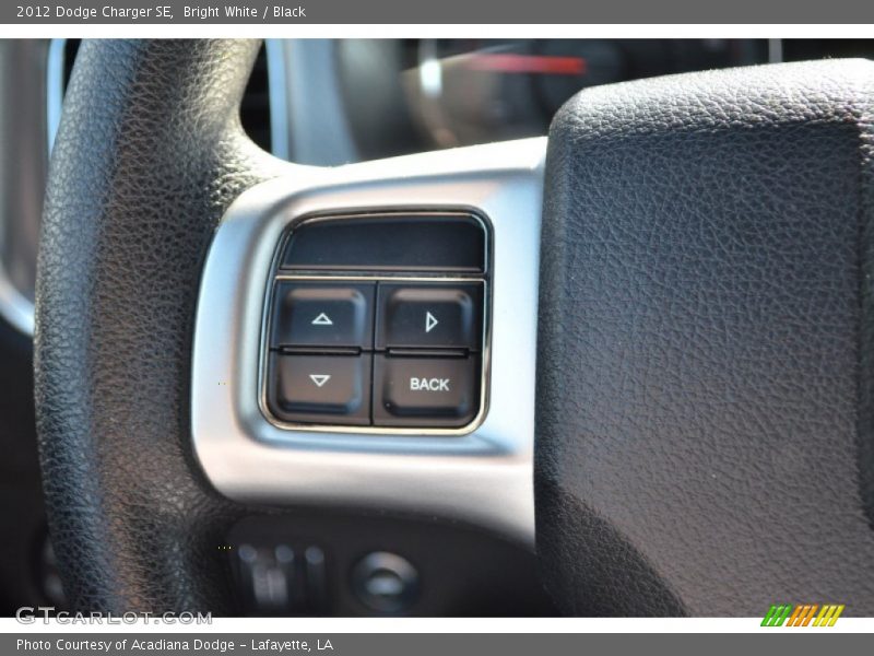 Bright White / Black 2012 Dodge Charger SE