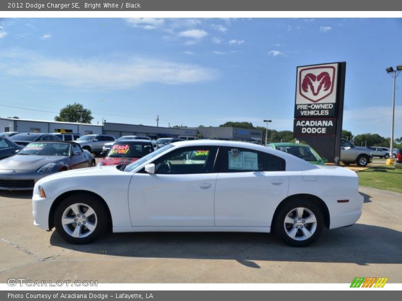 Bright White / Black 2012 Dodge Charger SE