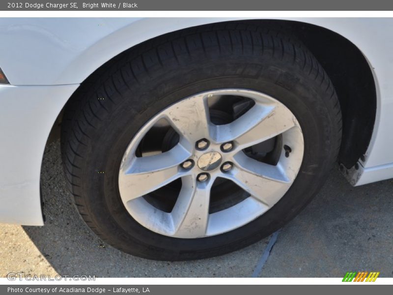 Bright White / Black 2012 Dodge Charger SE