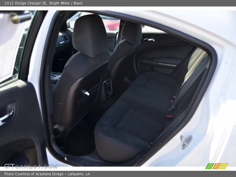 Bright White / Black 2012 Dodge Charger SE